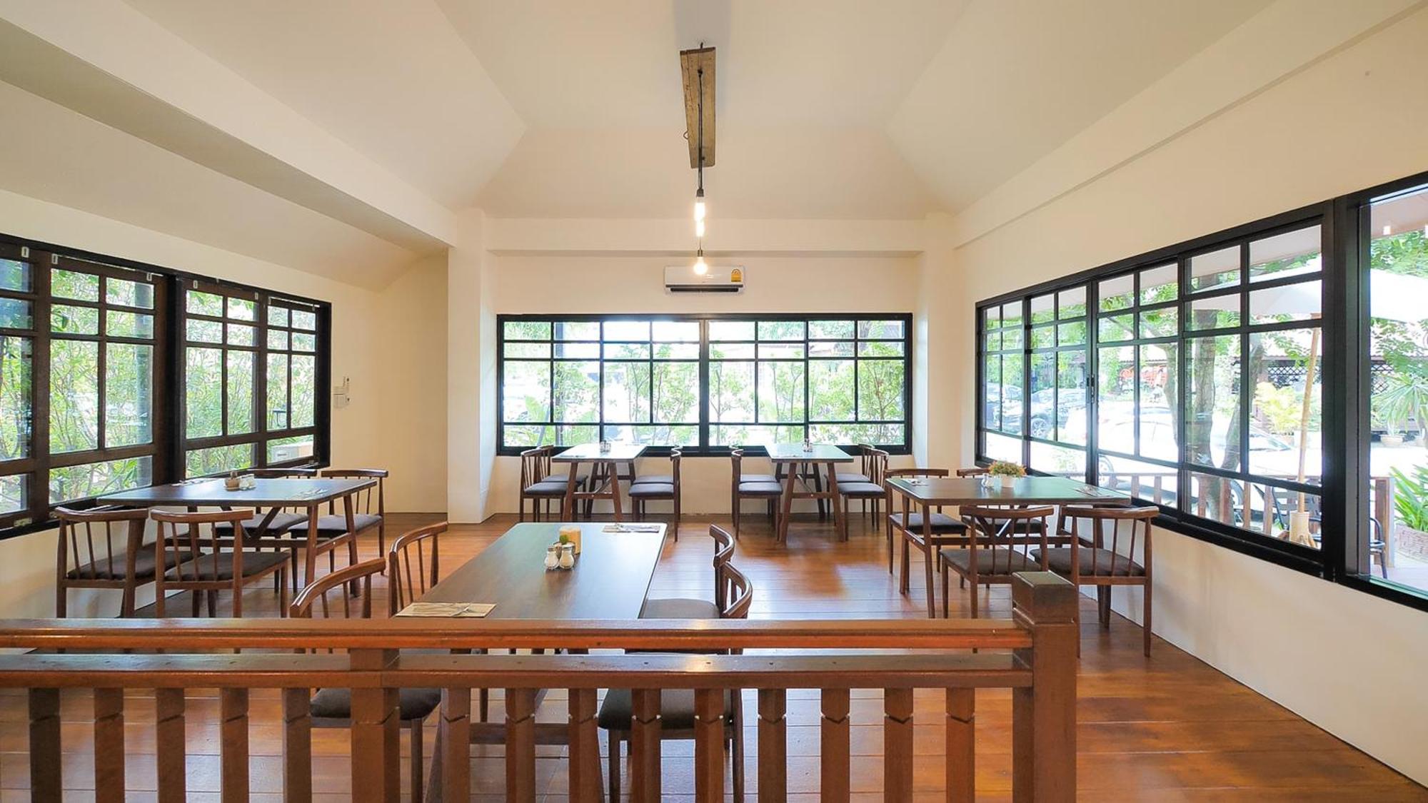 Siam​ Avari​ Chiangrai​ Hotel Chiang Rai Bagian luar foto