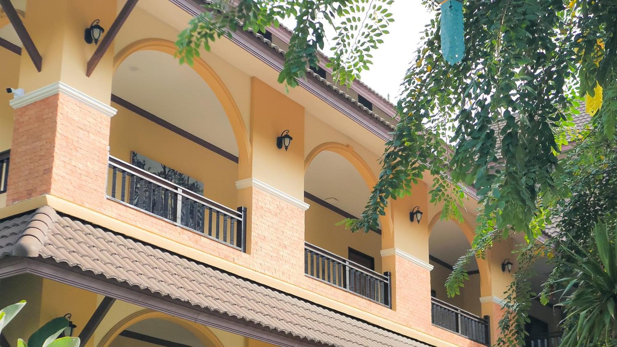 Siam​ Avari​ Chiangrai​ Hotel Chiang Rai Bagian luar foto